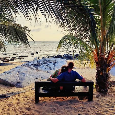 Beach House Kampung Genting Dış mekan fotoğraf