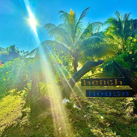 Beach House Kampung Genting Dış mekan fotoğraf