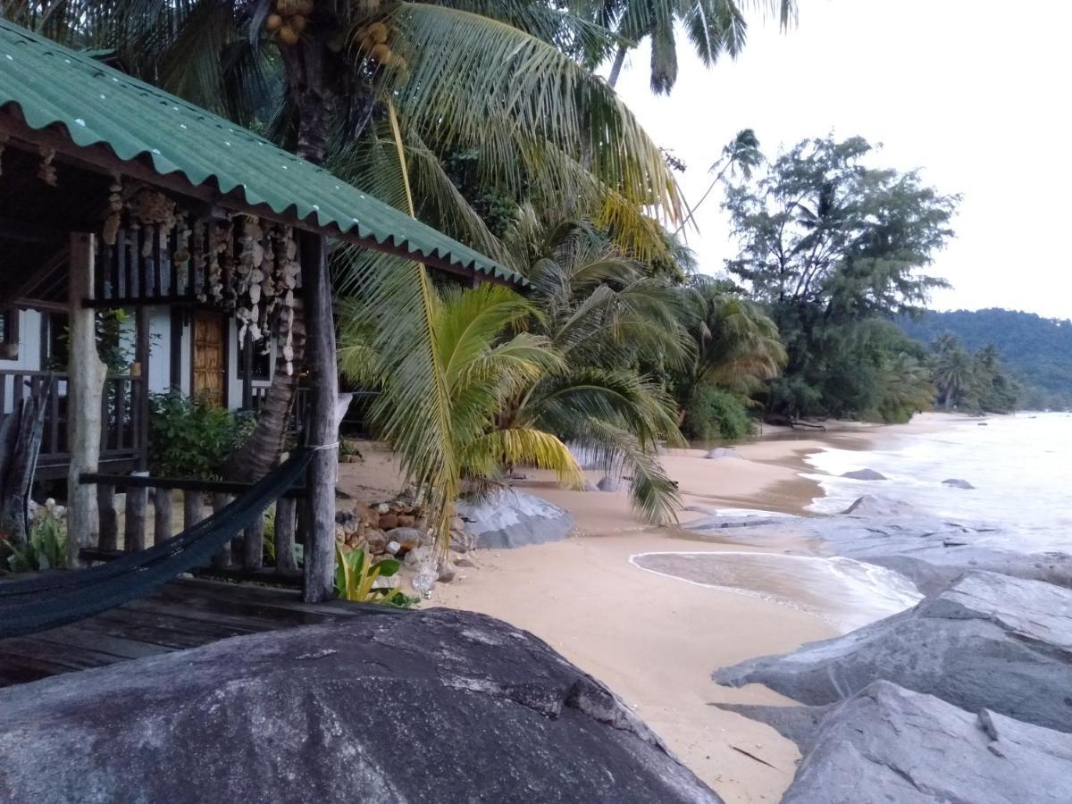 Beach House Kampung Genting Dış mekan fotoğraf