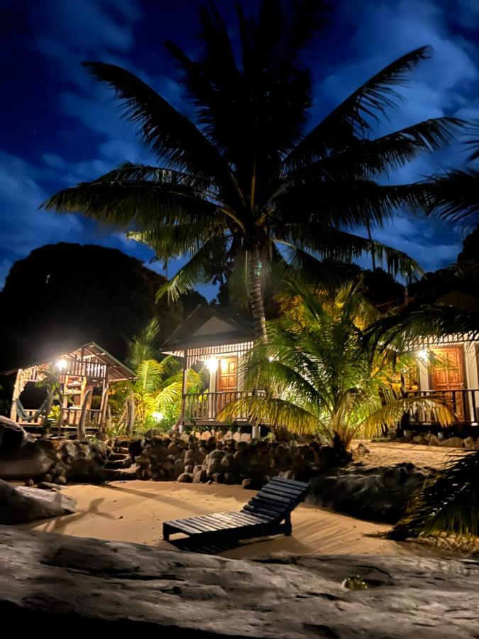 Beach House Kampung Genting Dış mekan fotoğraf