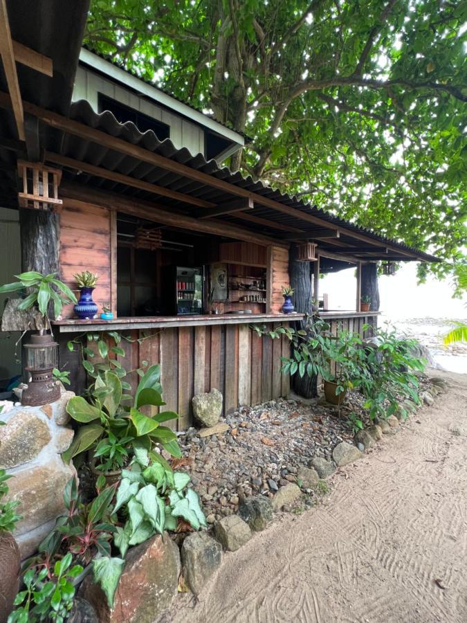 Beach House Kampung Genting Dış mekan fotoğraf