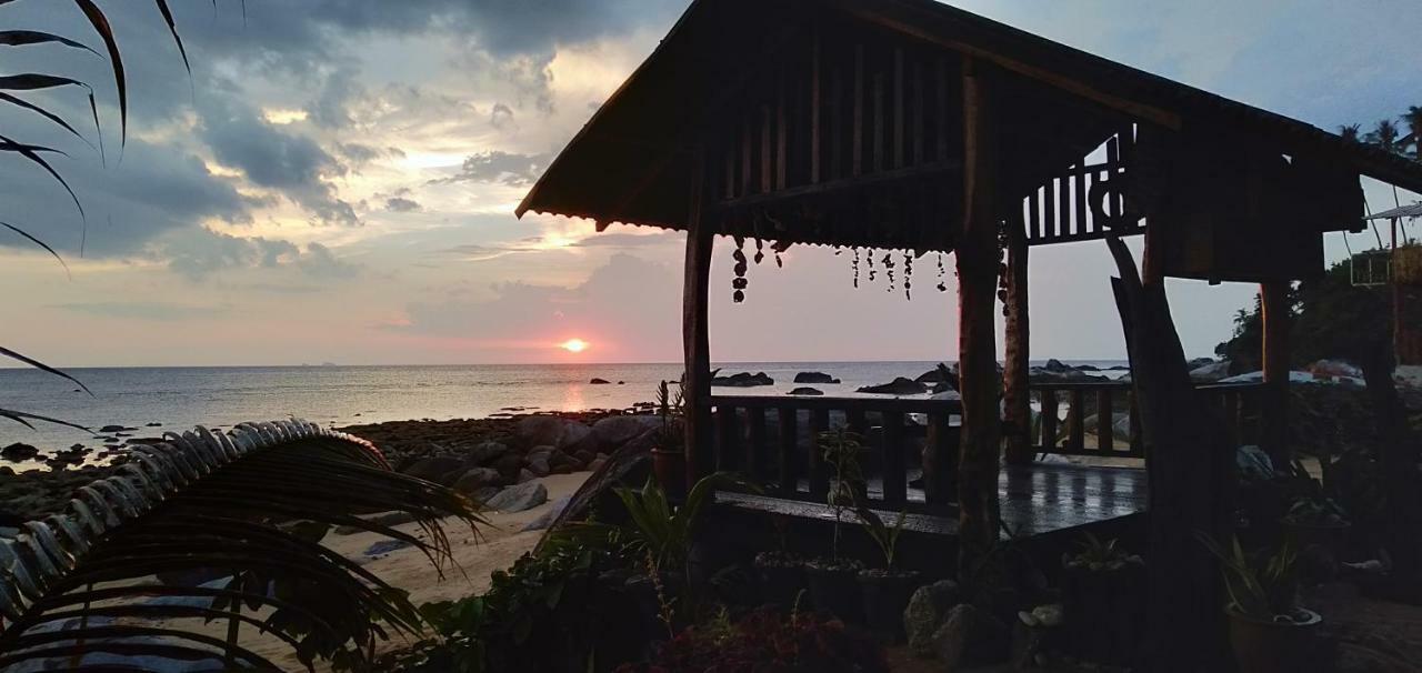 Beach House Kampung Genting Dış mekan fotoğraf