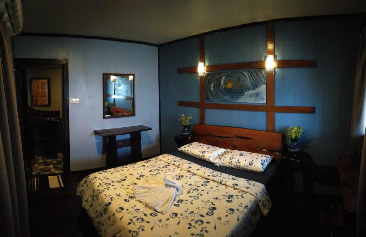 Beach House Kampung Genting Dış mekan fotoğraf